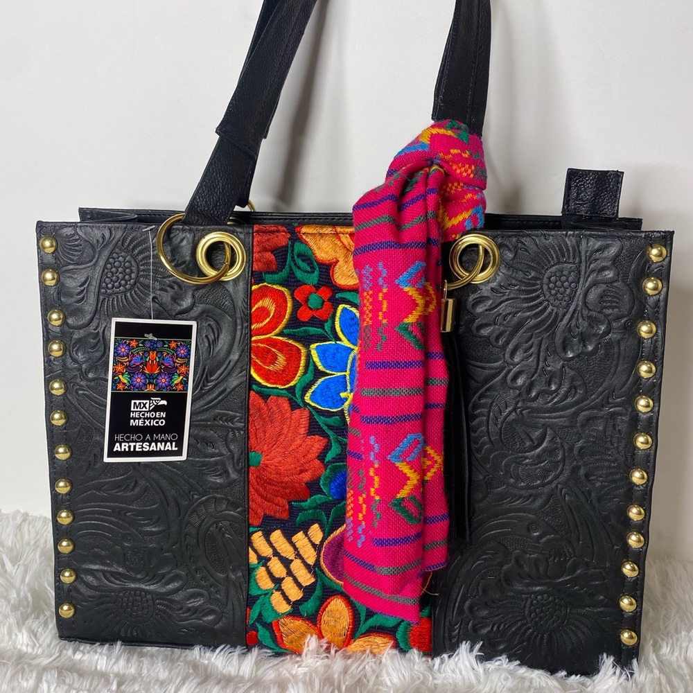 Mexican artisanal chiseled leather bag